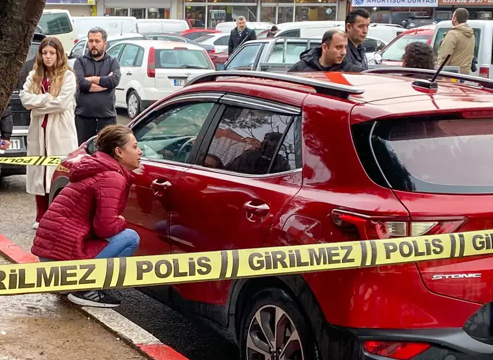 Antalya Sanayi’de Direksiyon Başında Hayatını Kaybetti 2